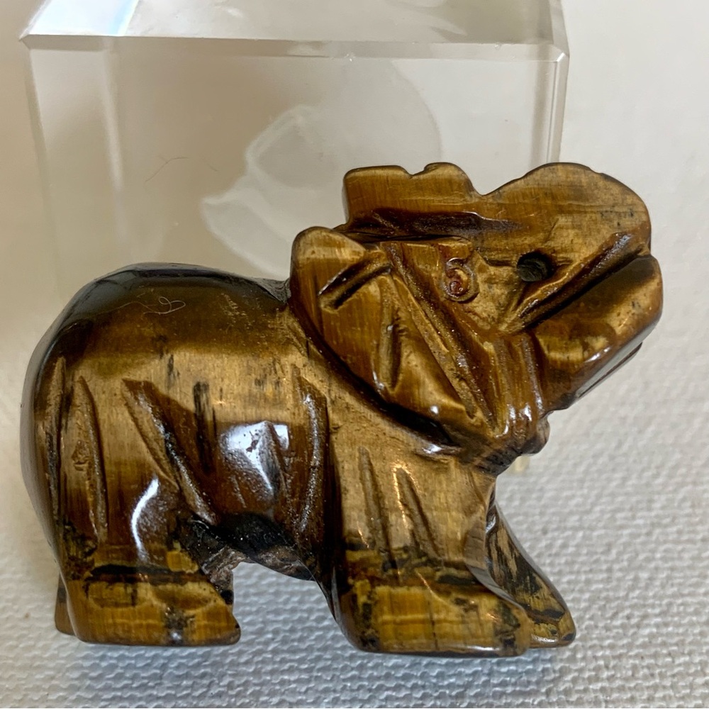 Tiger's Eye Carved Quartz Crystal Elephant Carving Reiki Healing Figurine FLASHY - Picture 10 of 15